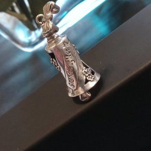 EUC ~ The Granddaughter Bell